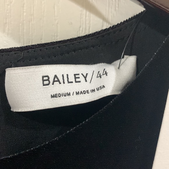 NWT Bailey 44 Lily dress size Medium in Black velvet. - Picture 4 of 11